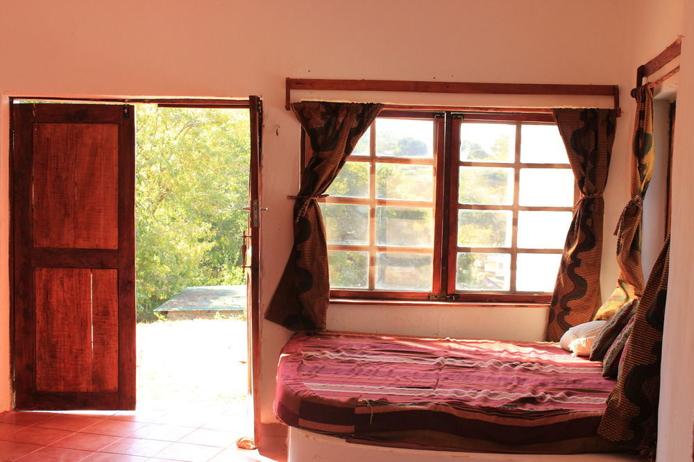 Njaya Lodge Nkhata Bay Esterno foto