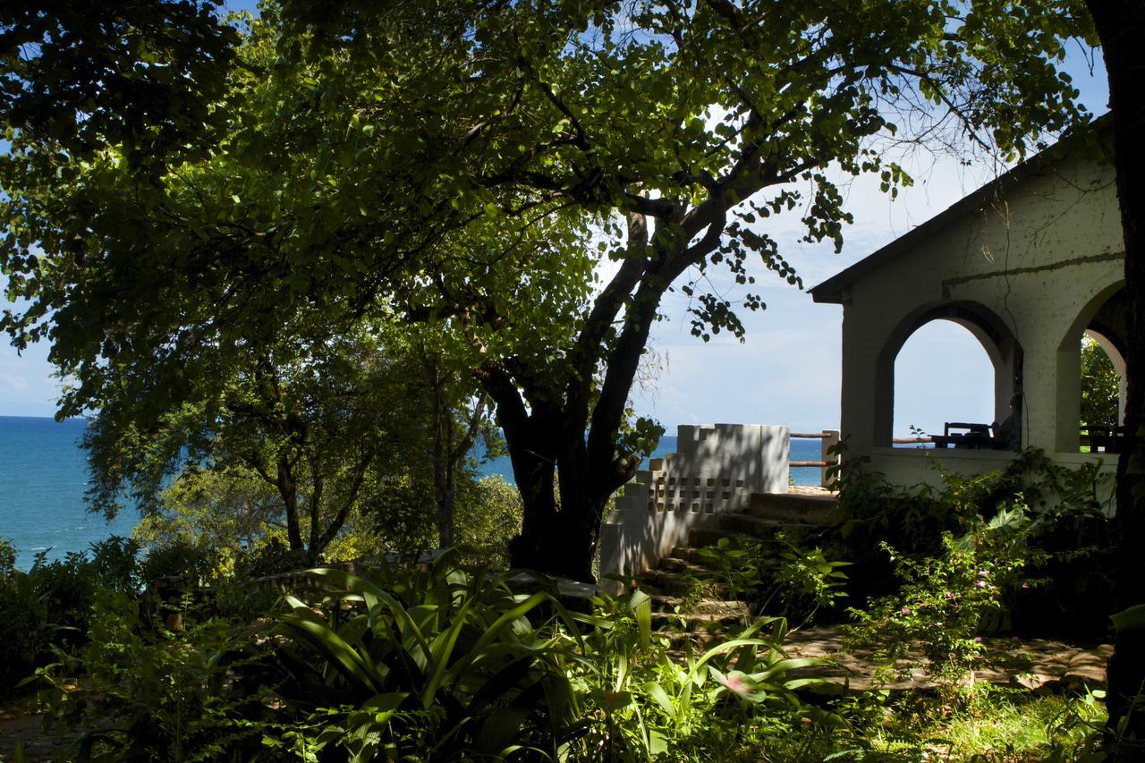 Njaya Lodge Nkhata Bay Esterno foto