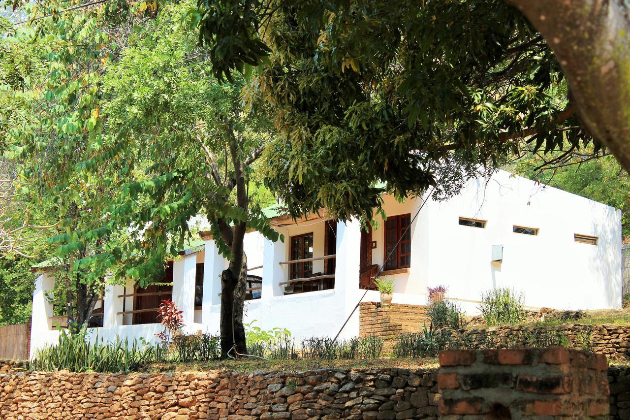 Njaya Lodge Nkhata Bay Esterno foto