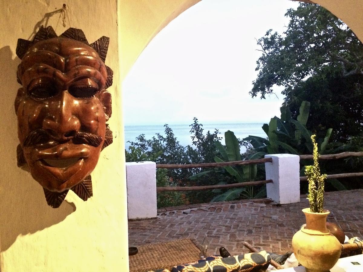 Njaya Lodge Nkhata Bay Esterno foto