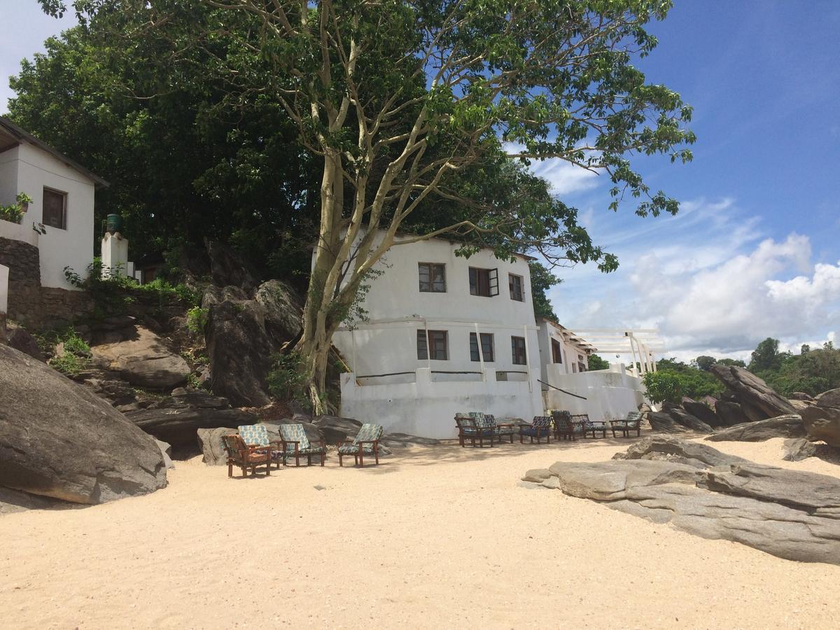 Njaya Lodge Nkhata Bay Esterno foto