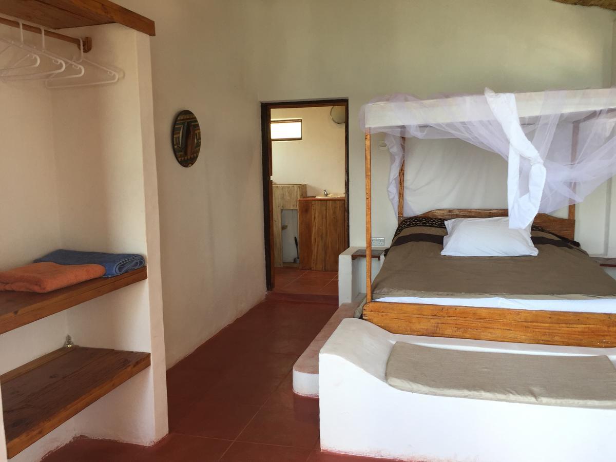 Njaya Lodge Nkhata Bay Esterno foto