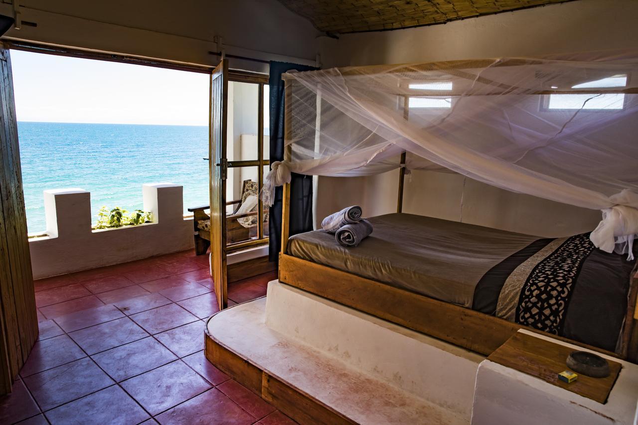 Njaya Lodge Nkhata Bay Esterno foto