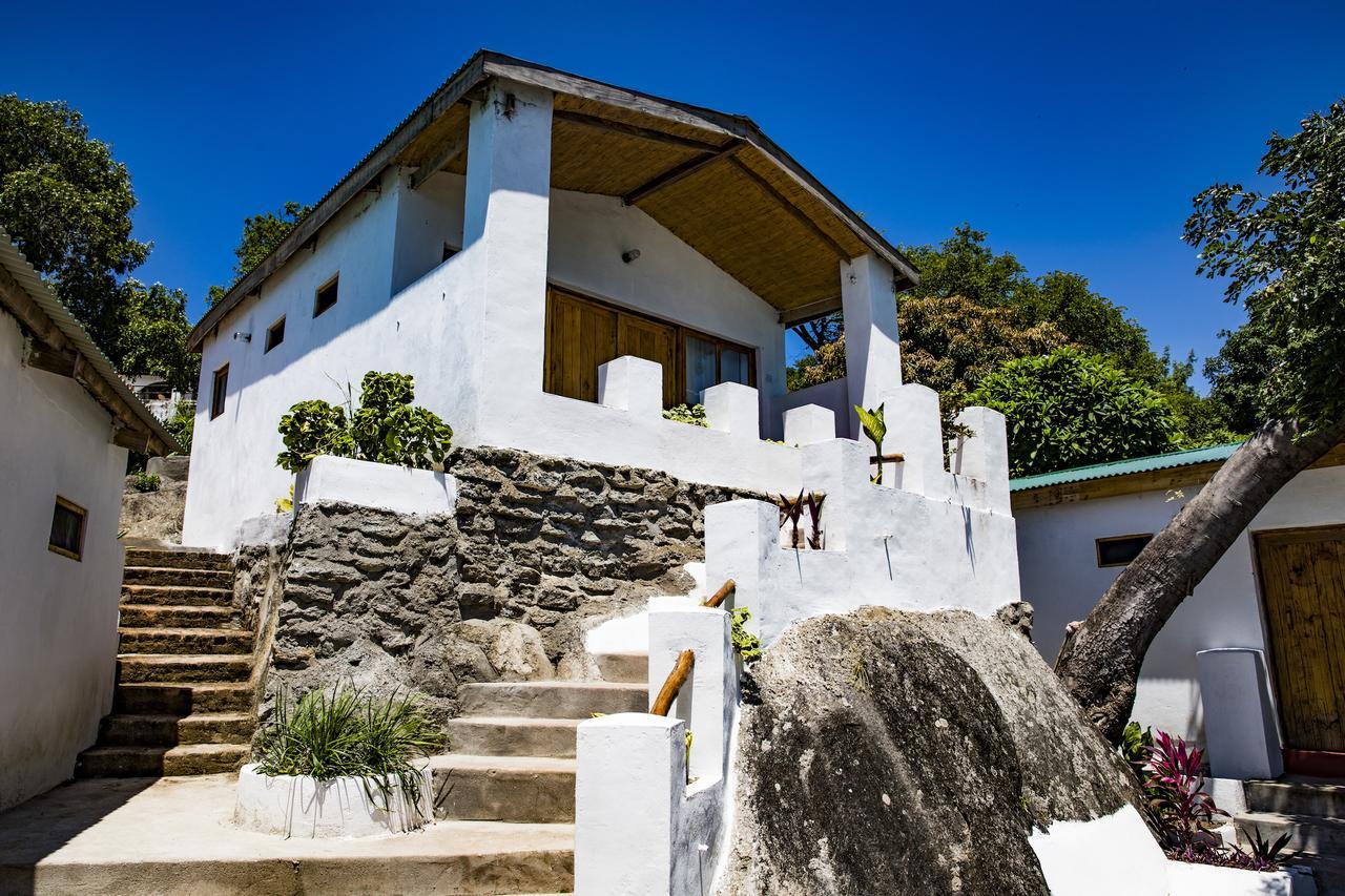 Njaya Lodge Nkhata Bay Esterno foto